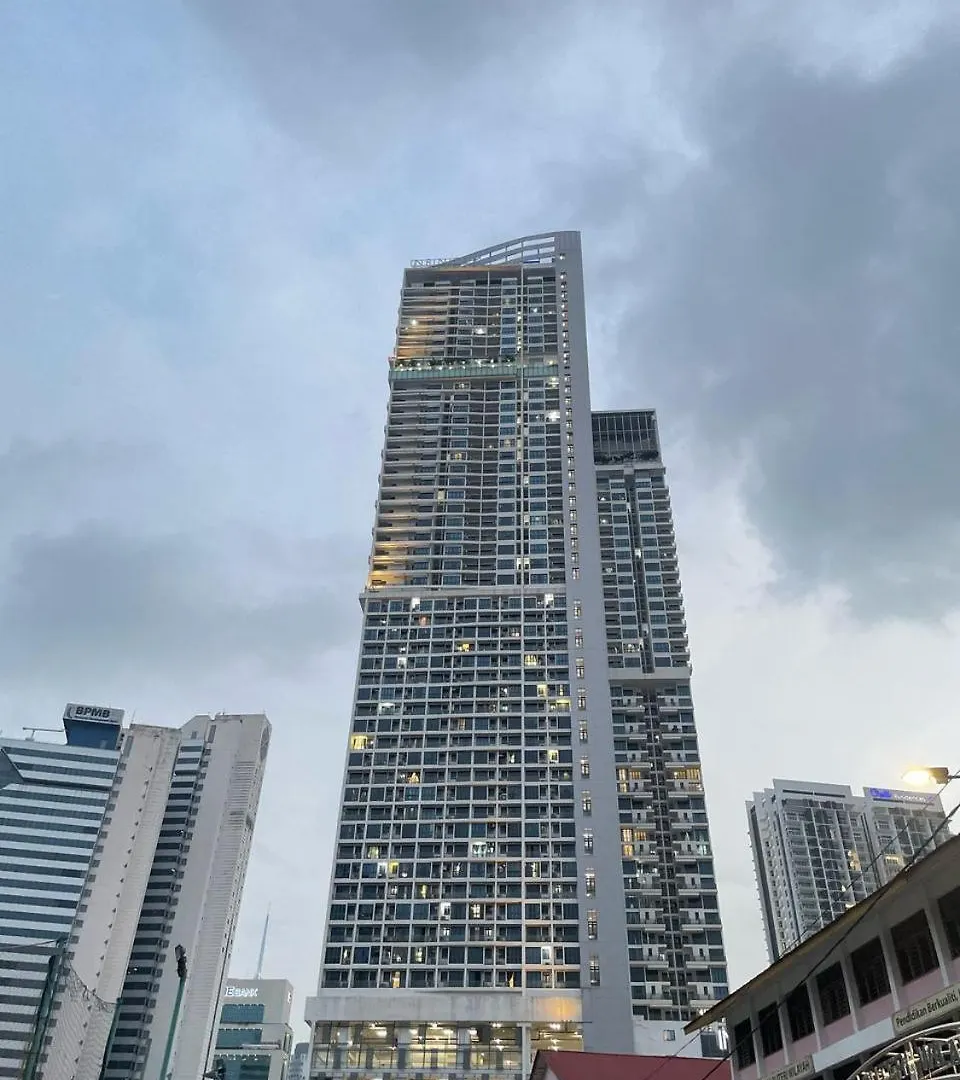 The Luxe Klcc By Homestay Kuala Lumpur 0*,