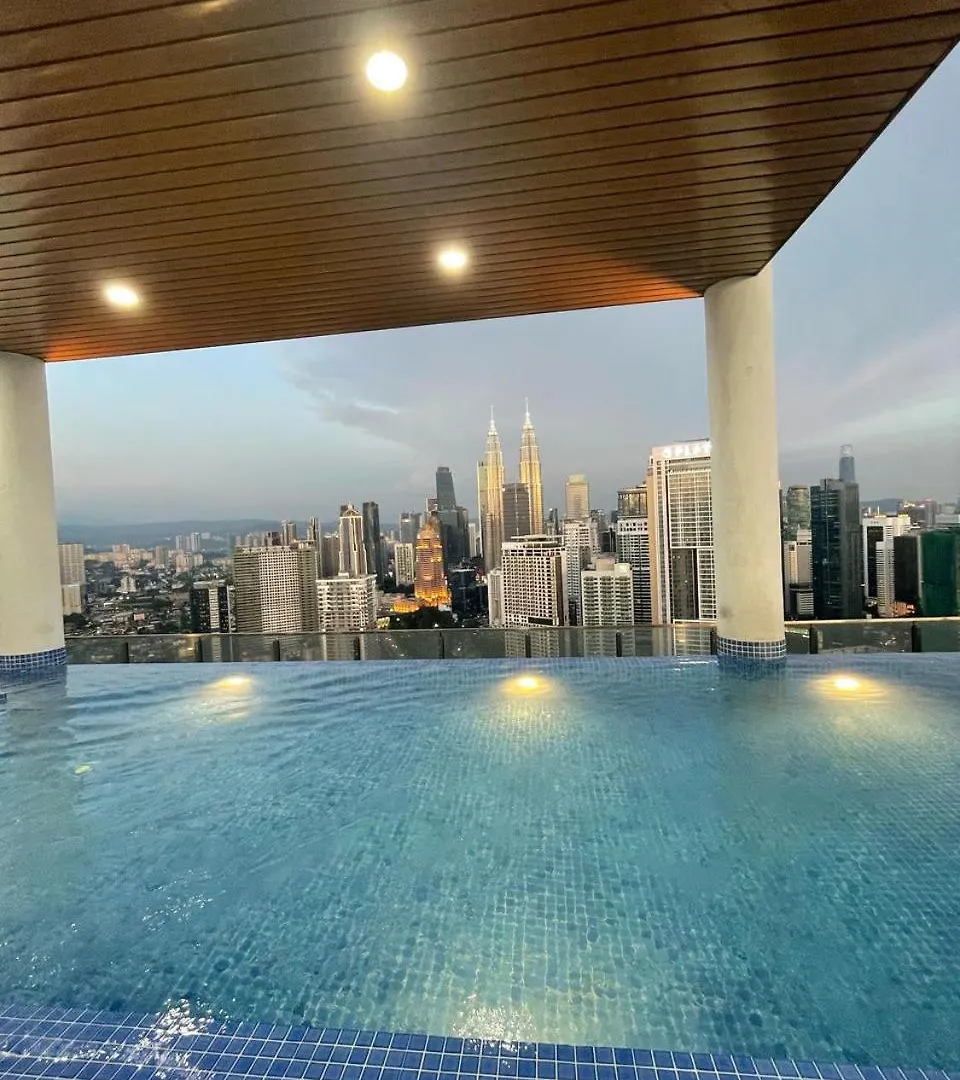 The Luxe Klcc By Homestay Kuala Lumpur 0*,
