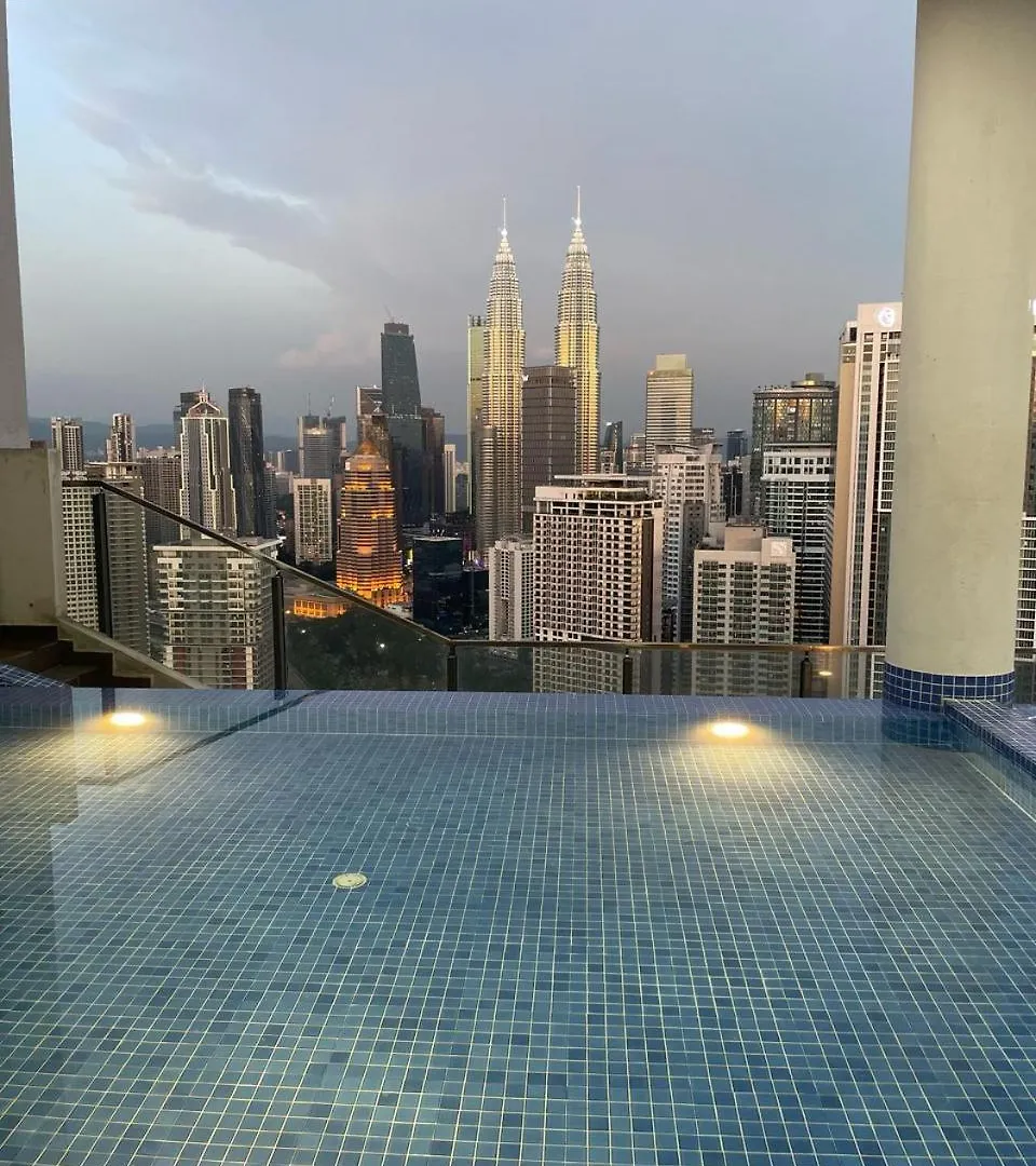The Luxe Klcc By Homestay Kuala Lumpur
